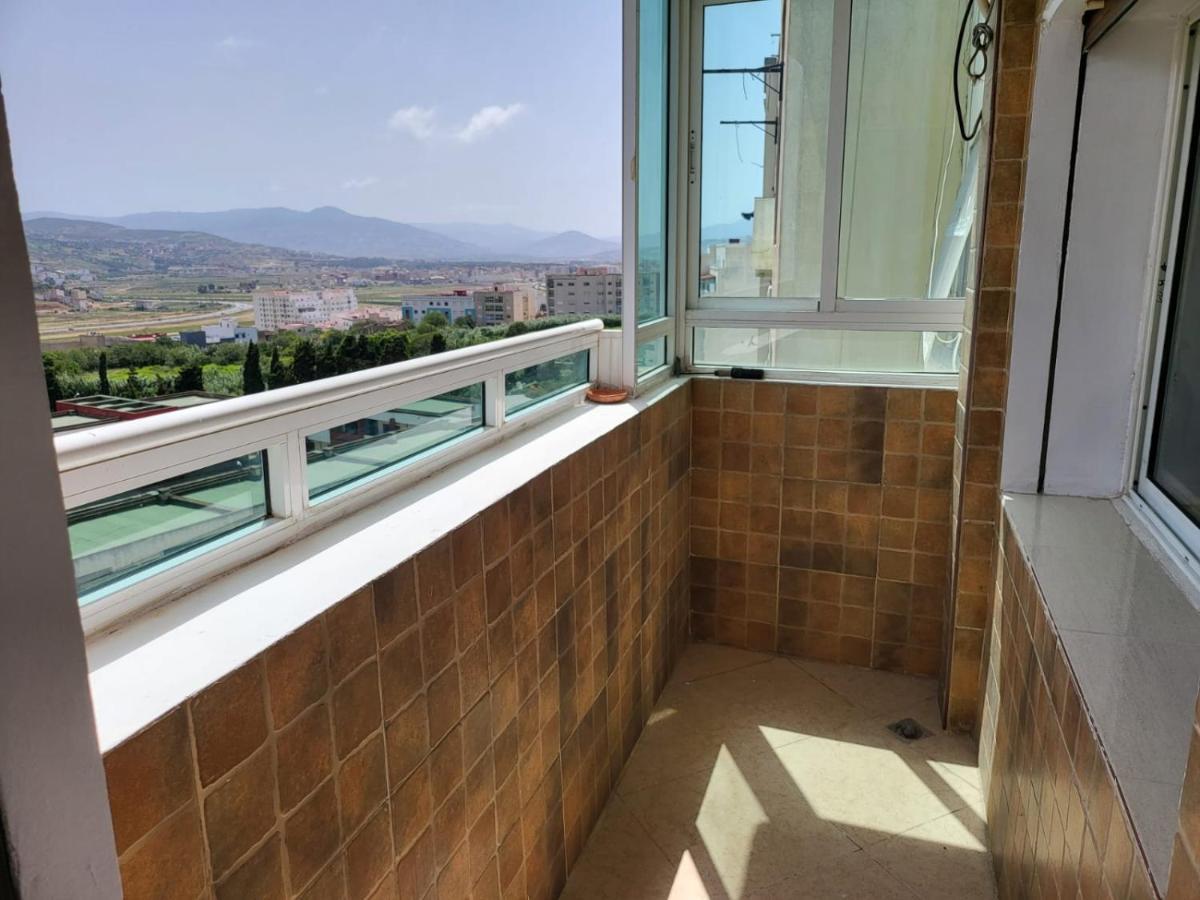 Vaste Appartement Au Centre De Tetouan Tetuão Exterior foto