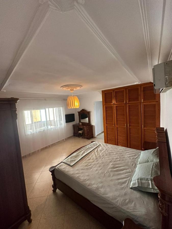 Vaste Appartement Au Centre De Tetouan Tetuão Exterior foto